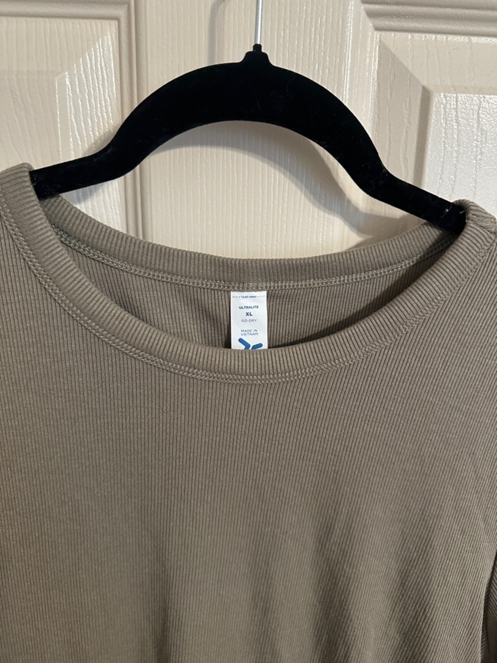 Old Navy Ultralite Go-Dry Short Sleeve Ribbed Drawstring Open Back Top, Green,XL - Picture 2 of 6